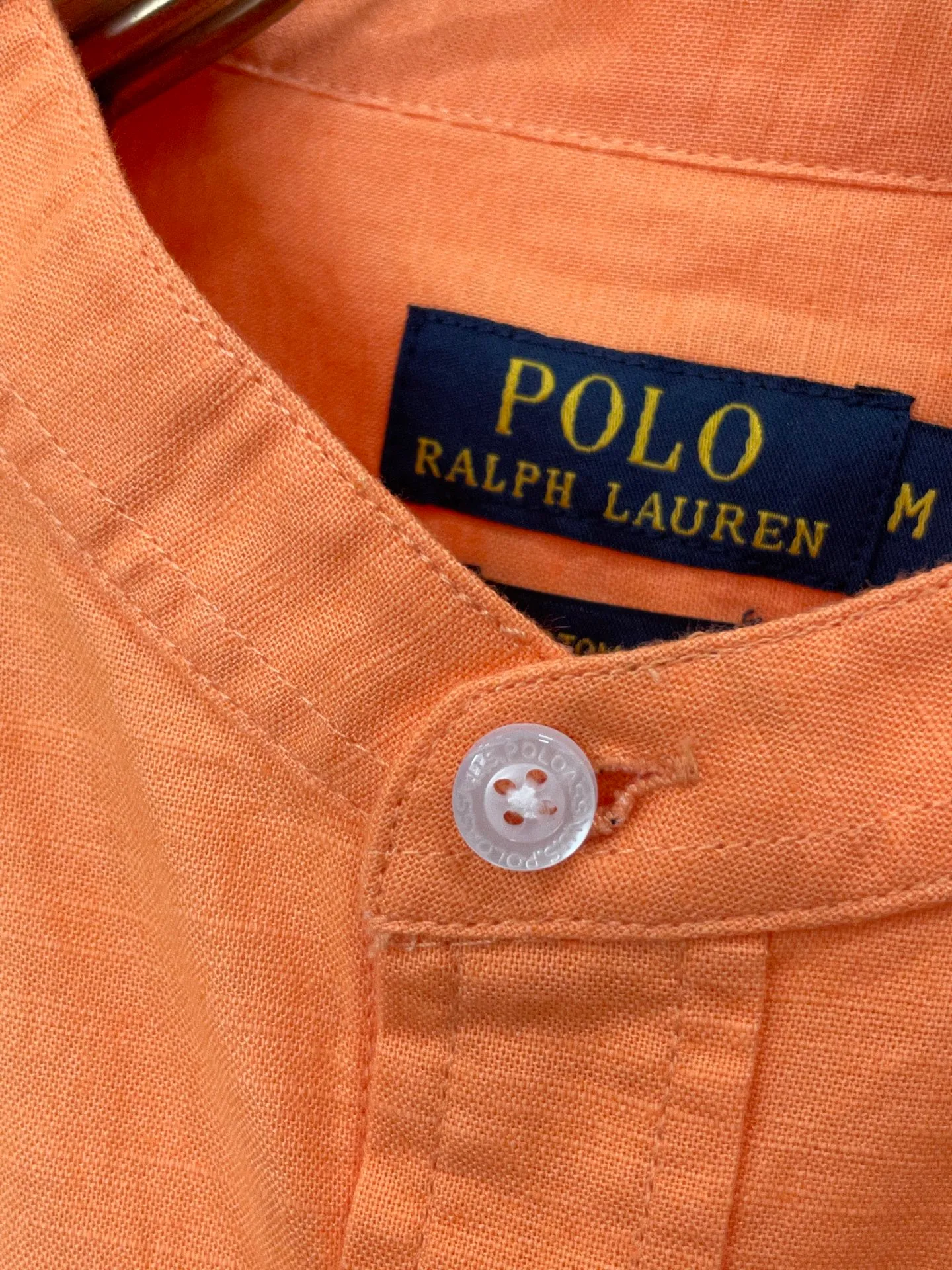 P220 🌸🌸🌸 POLO Ralph Lauren [High Quality] Classic shirt! The classic casual shirt made of pure cotton and linen has a unique design. It has a simple, clean and classic silhouette. It is a versatile style that can be switched at will. The fabric feels soft and delicate, highly breathable, and is close to the skin and comfortable to wear. It can be worn alone as an inner layer. Its versatile performance is beyond your imagination! The upper body of the ready-to-wear is simple and classic yet elegant! Size:M-XXL